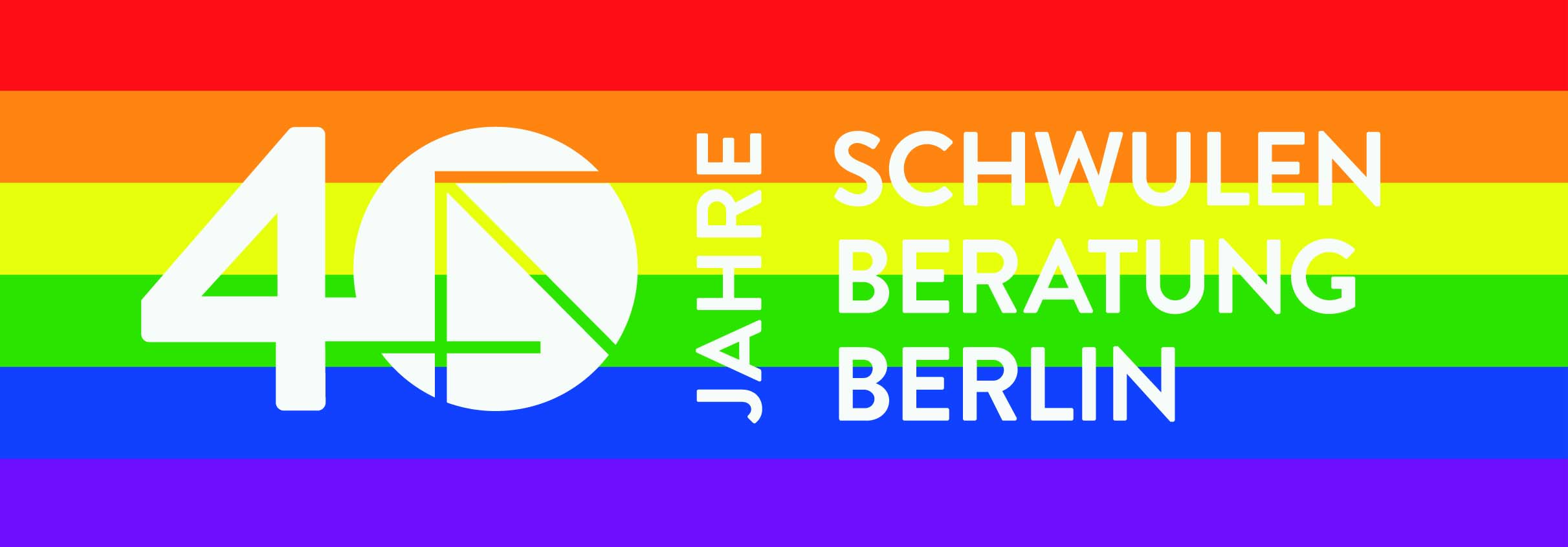 Logo 40 Jahre Schwulenberatung Berlin auf der Regenbogenflagge